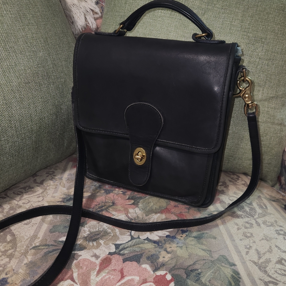**SOLD**Coach Station Bag